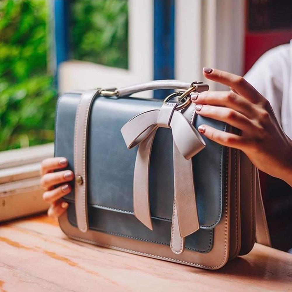 Ecosusi "Vintage" Bow Messenger